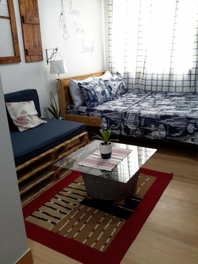 The Treehouse B @ Trees Residences 마닐라 외부 사진