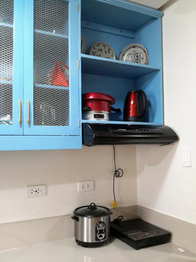 The Treehouse B @ Trees Residences 마닐라 외부 사진